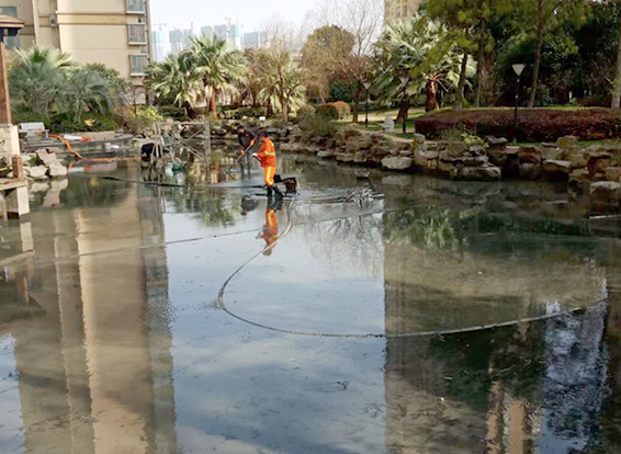 元江景观池淤泥清理